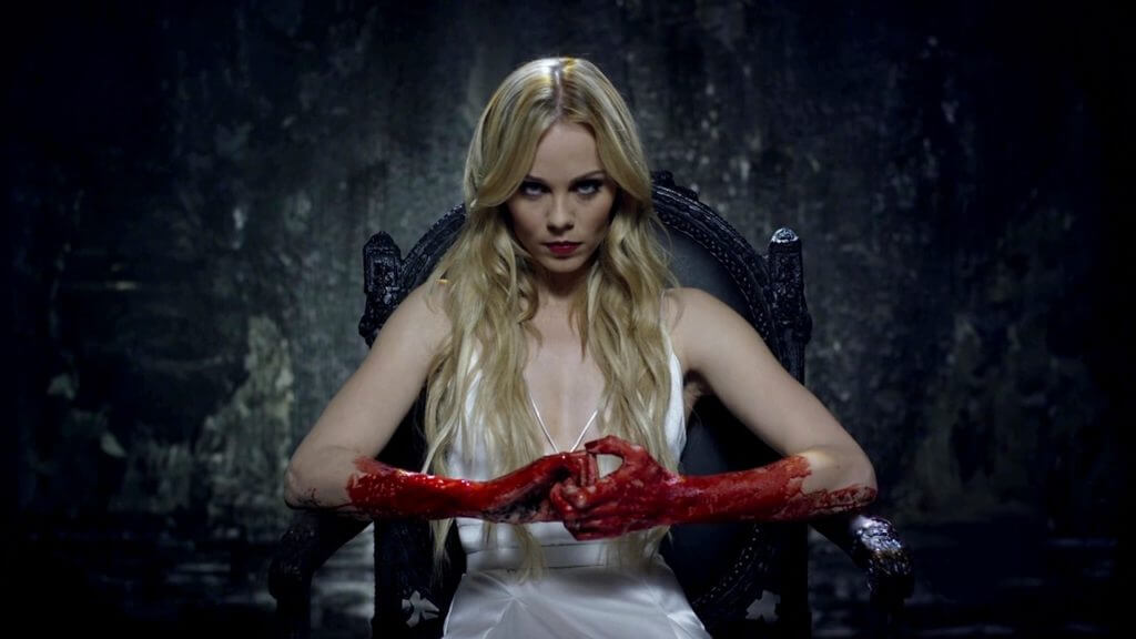 Лора Вандервурт (Laura Vandervoort) Лора Вандервурт (Laura Vandervoort)
